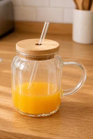 VASO CON MANIJA Y TAPA